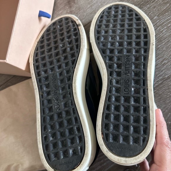 Louis Vuitton Authentic Designer Sneakers Slip On - Picture 4 of 6